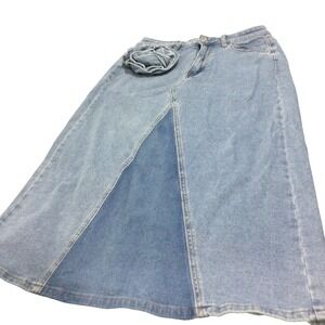 Denim Maxi Skirt Flower Detail Front Slit Light Wash A Line‎ Vintage Look size M